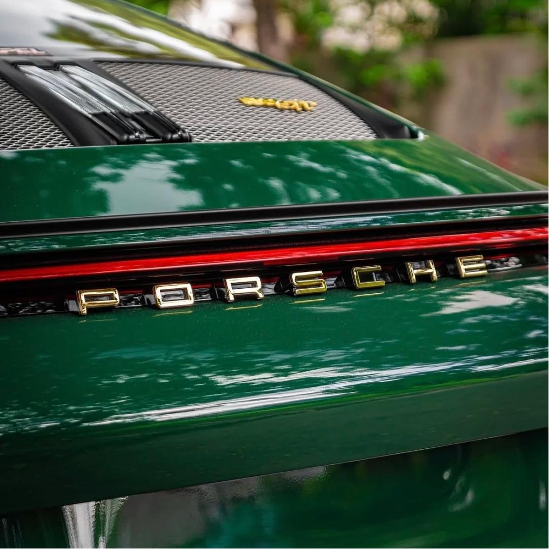 Gloss British Racing Green Car Vinyl Wrap Porsche PET product image 6 - Veloro gloss vinyl wrap