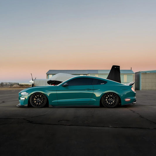 Gloss Storm Green Car Vinyl Wrap PET product image 2 - Veloro gloss vinyl wrap