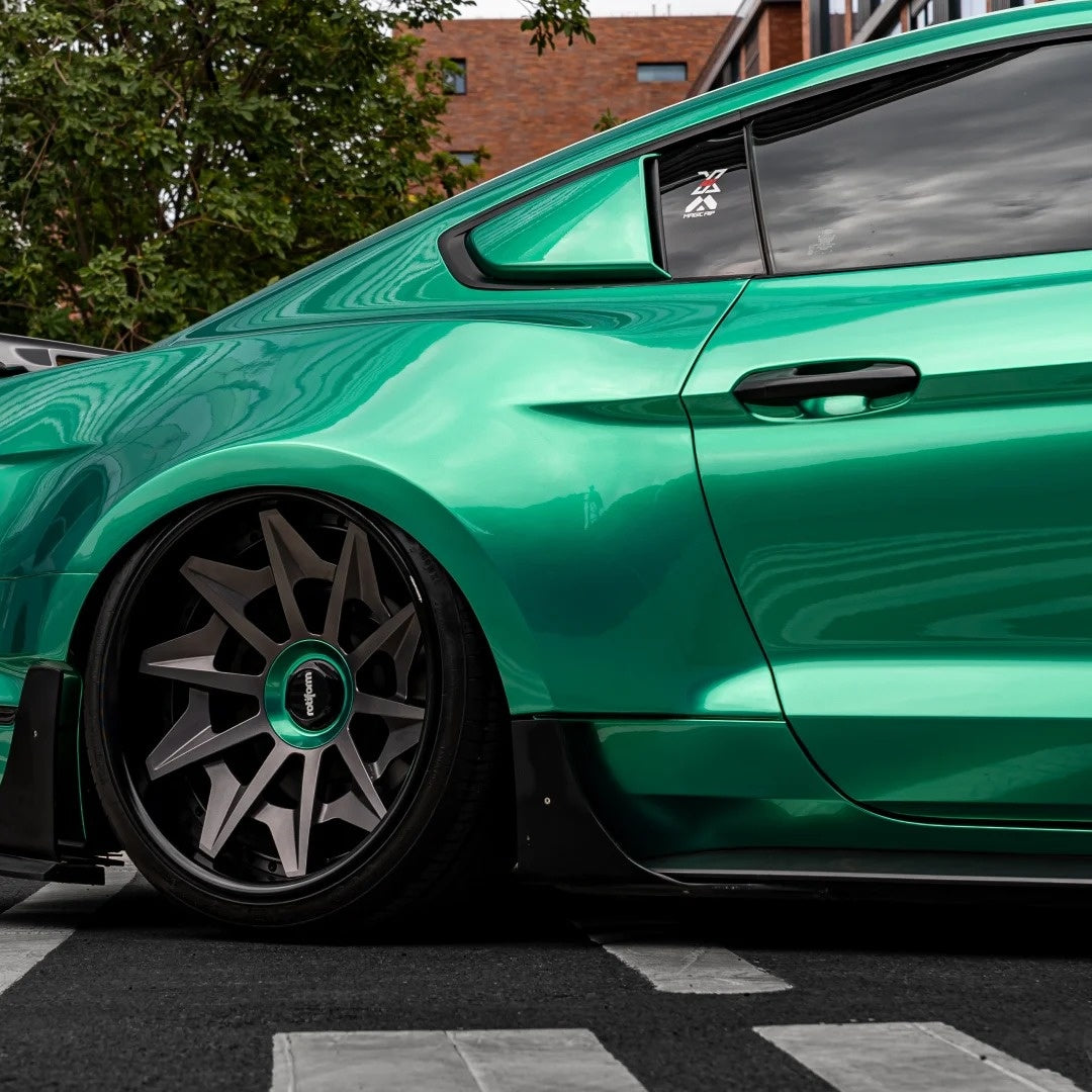 Gloss Metallic Isle Of Man Green Car Vinyl Wrap product image 11 - Veloro metallic vinyl wrap