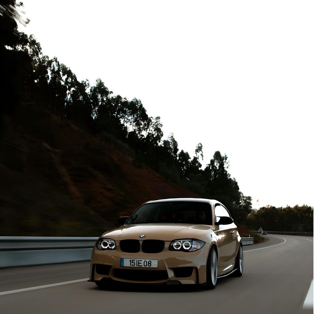 Gloss AMG Desert Yellow Car Vinyl Wrap PET product image 2 - Veloro gloss vinyl wrap