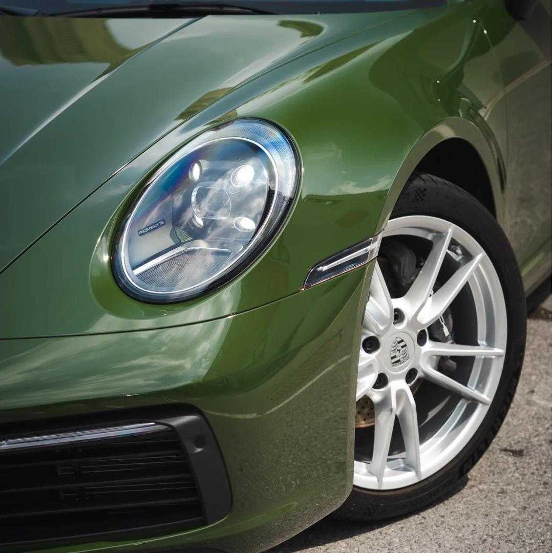 Gloss Anderberg Green Car Vinyl Wrap PET product image 4 - Veloro gloss vinyl wrap