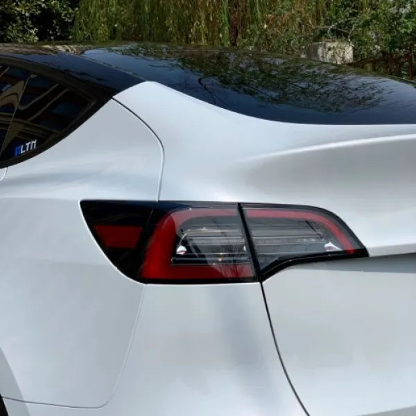 Gloss Bentley Moonlight Ghost White Car Vinyl Wrap product image 4 - Veloro gloss vinyl wrap