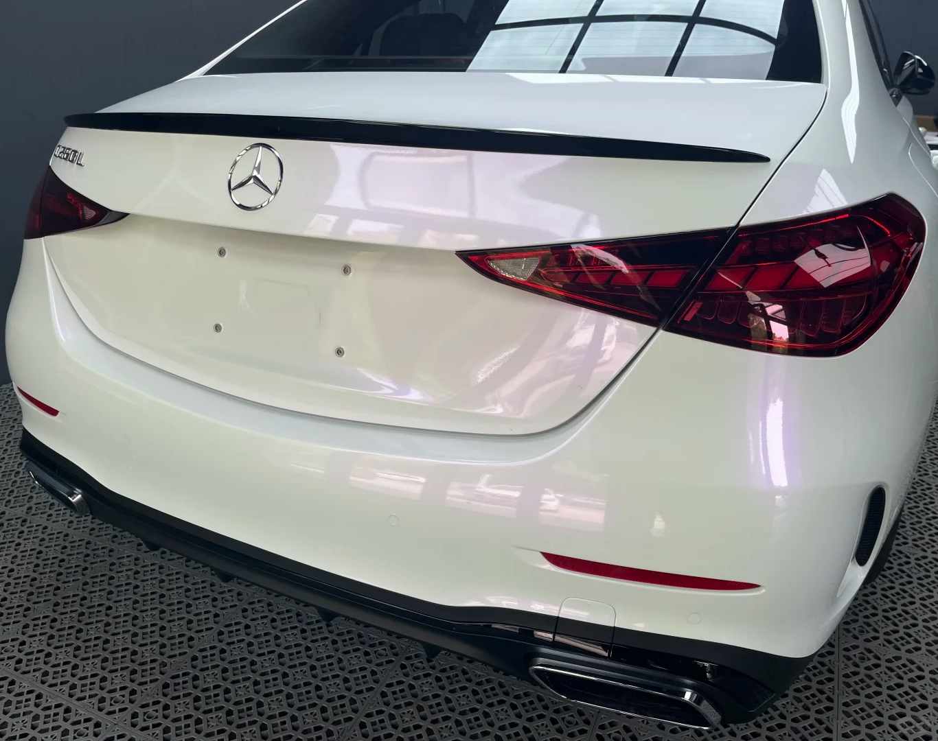 Gloss Chameleon Purple White Car Vinyl Wrap PET product image 9 - Veloro color shift vinyl wrap