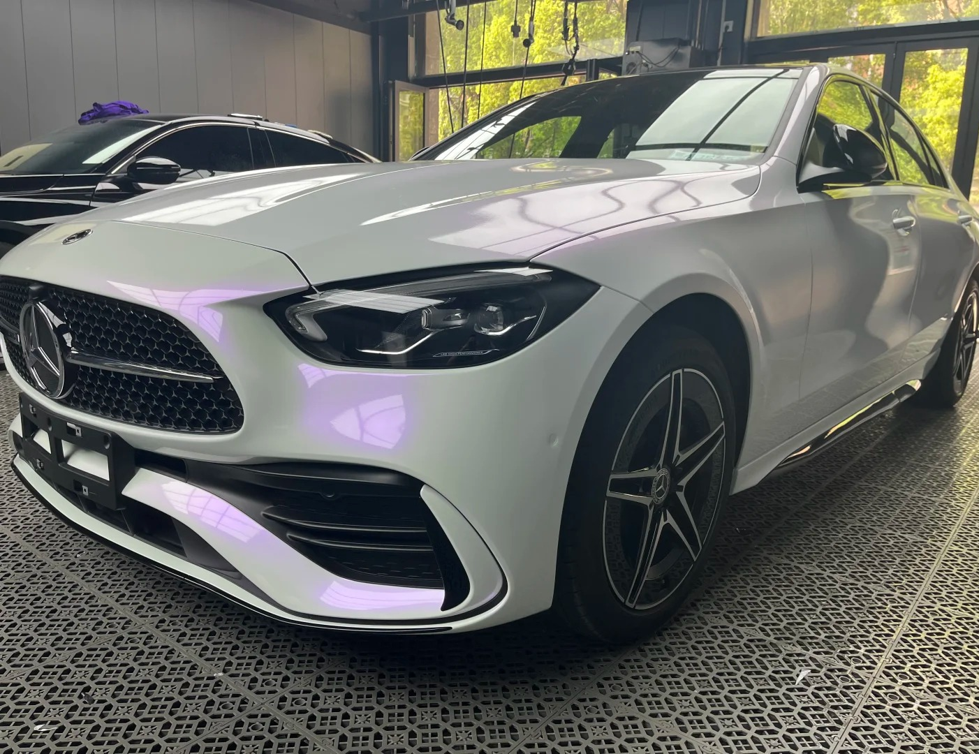 Gloss Chameleon Purple White Car Vinyl Wrap PET product image 3 - Veloro color shift vinyl wrap