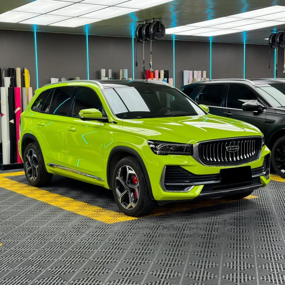 Gloss Chartreuse Green Car Vinyl Wrap PET product image 2 - Veloro gloss vinyl wrap