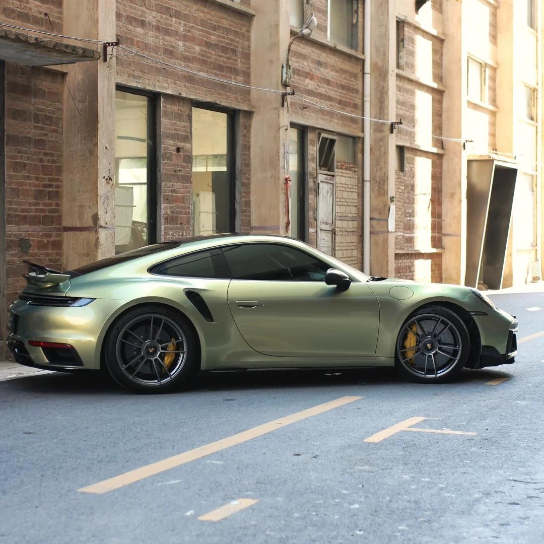 Gloss Chameleon Color Shift Urban Bamboo Car Vinyl Wrap PET Porsche product image 5 - Veloro color shift vinyl wrap