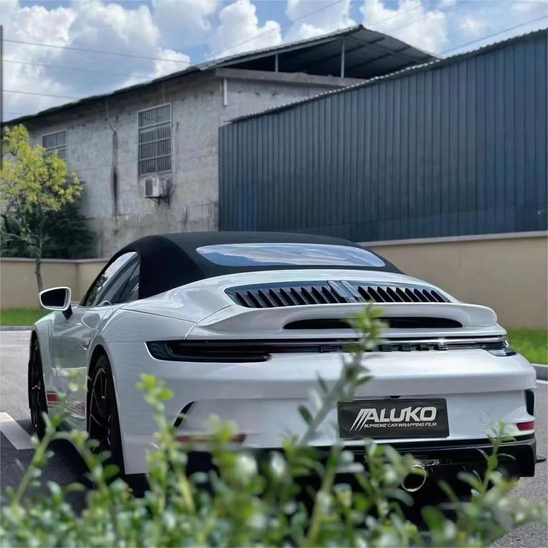 Gloss Crescent White Car Vinyl Wrap PET product image 5 - Veloro gloss vinyl wrap