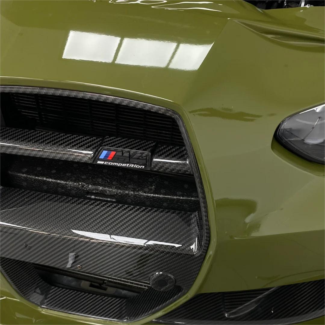 Gloss Crystal Fir Green Car Vinyl Wrap product image 3 - Veloro gloss vinyl wrap