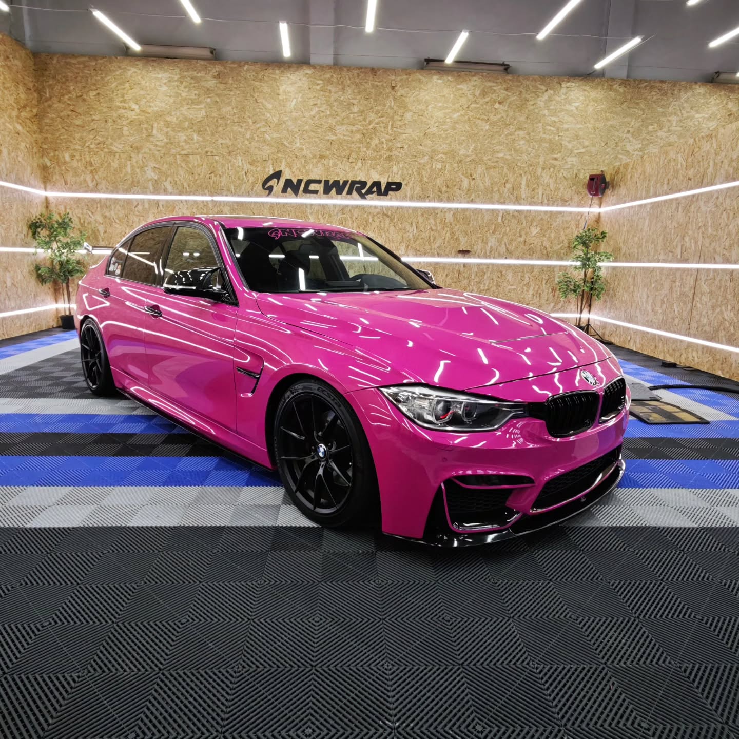 Gloss Crystal Rose Red Car Vinyl Wrap PET product image 8 - Veloro gloss vinyl wrap