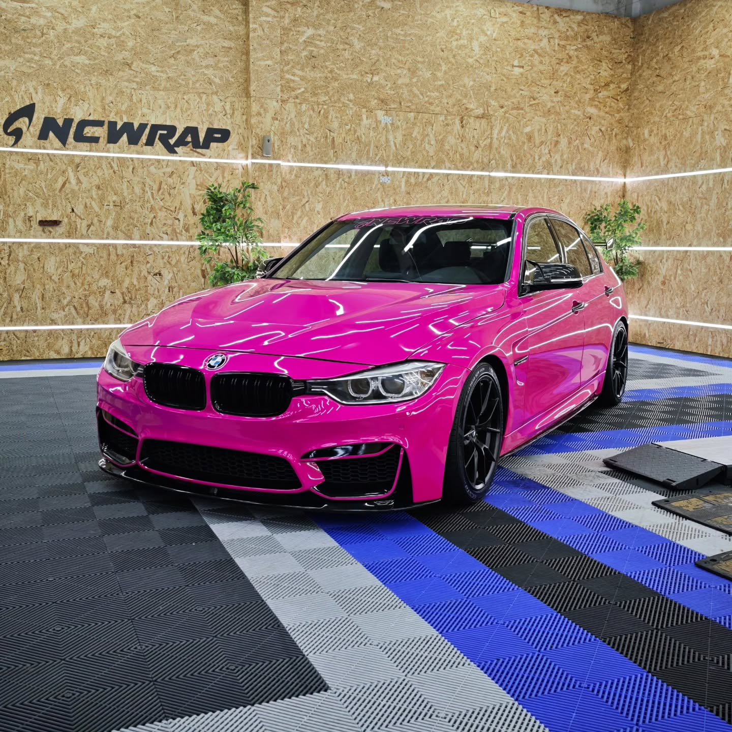 Gloss Crystal Rose Red Car Vinyl Wrap PET product image 9 - Veloro gloss vinyl wrap