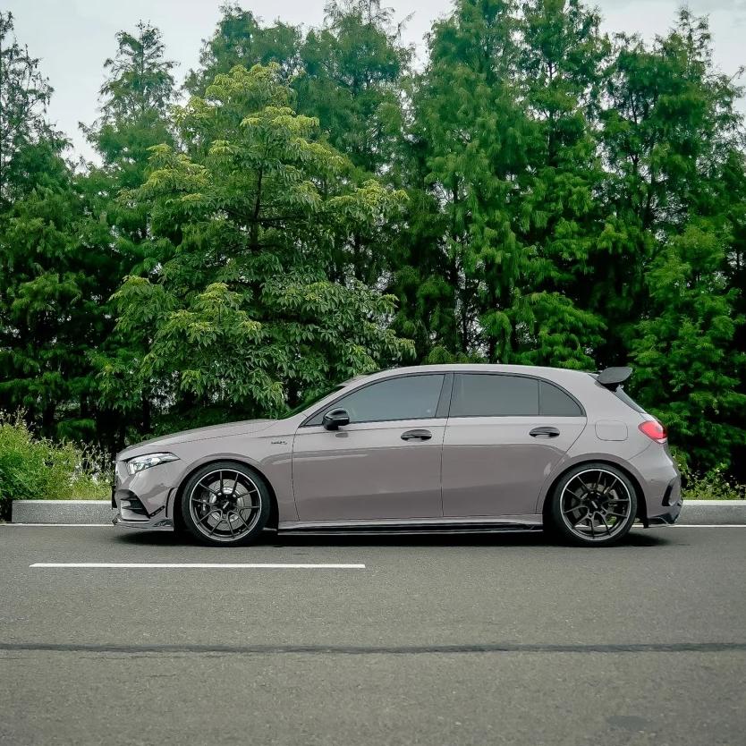 Gloss Dove Grey Car Vinyl Wrap PET product image 3 - Veloro gloss vinyl wrap