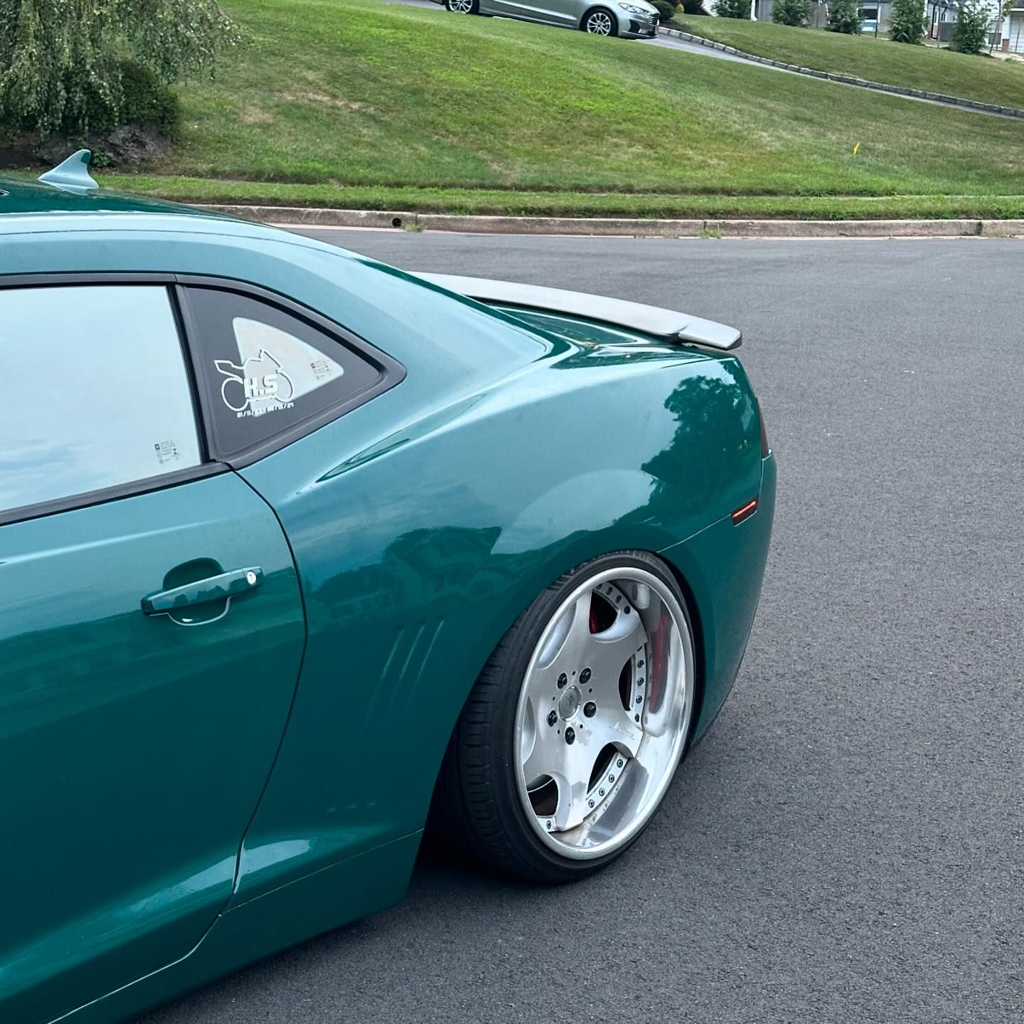Gloss Hell Green Car Vinyl Wrap PET product image 8 - Veloro gloss vinyl wrap