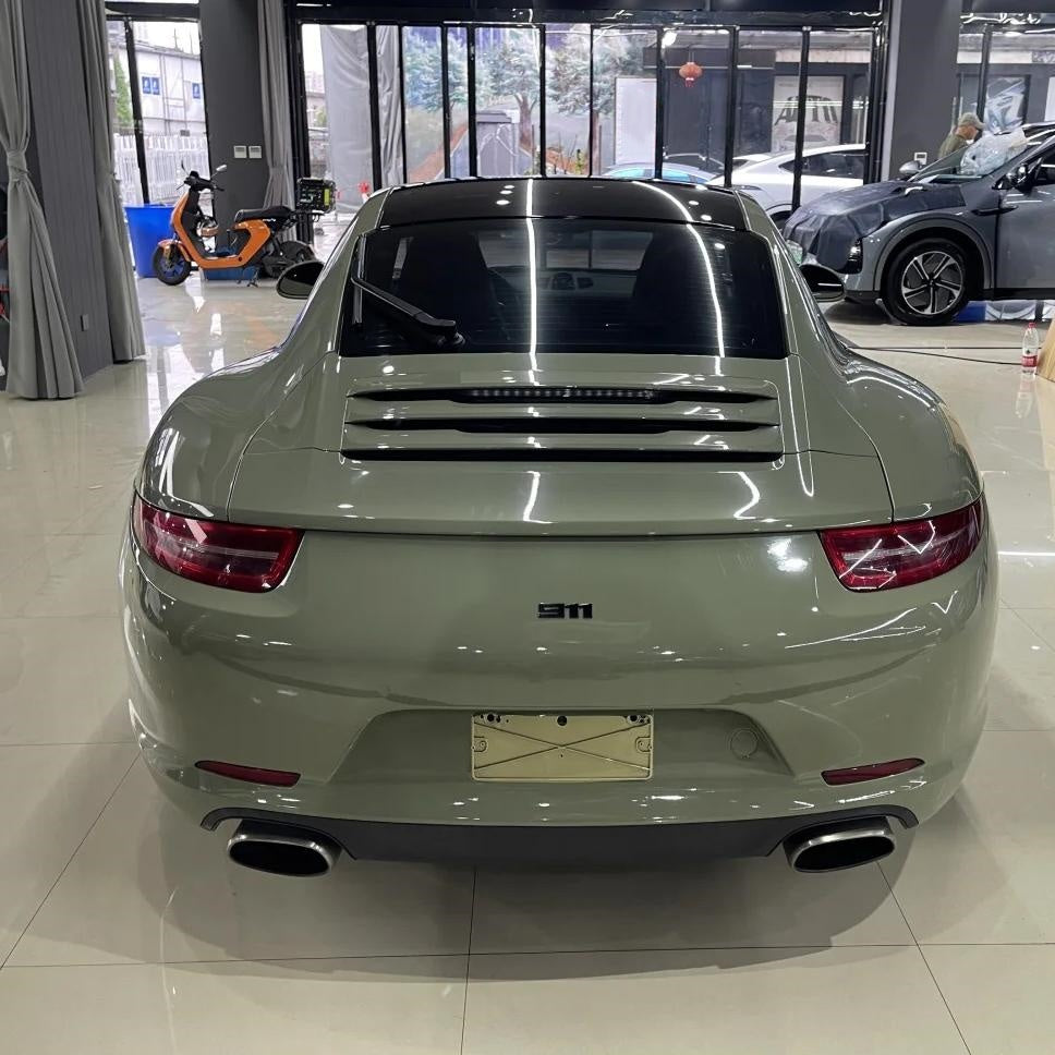 Super Glossy Khaki Green Car Vinyl Wrap PET product image 4 - Veloro gloss vinyl wrap