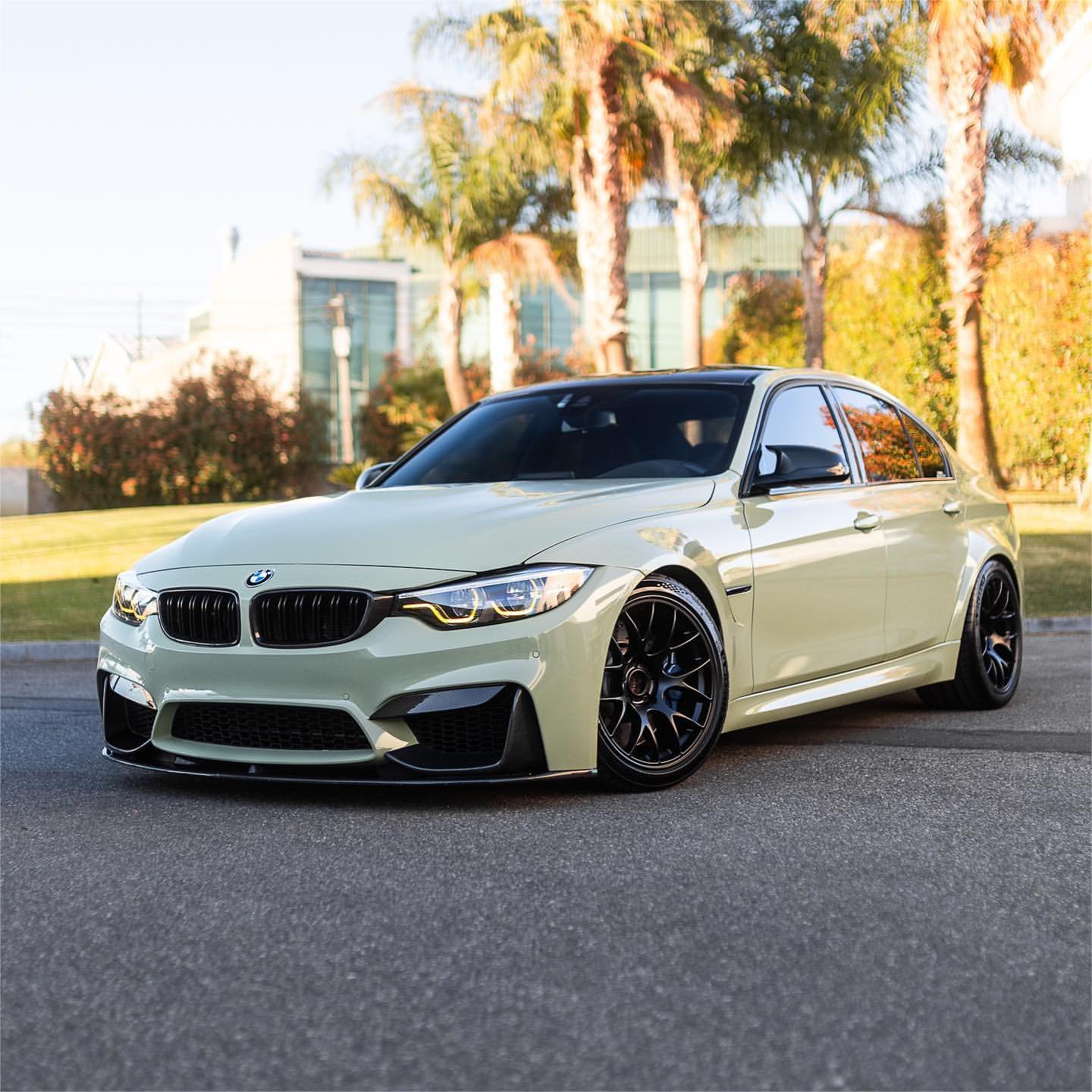 Gloss Light Khaki Green Car Vinyl Wrap product image 8 - Veloro gloss vinyl wrap