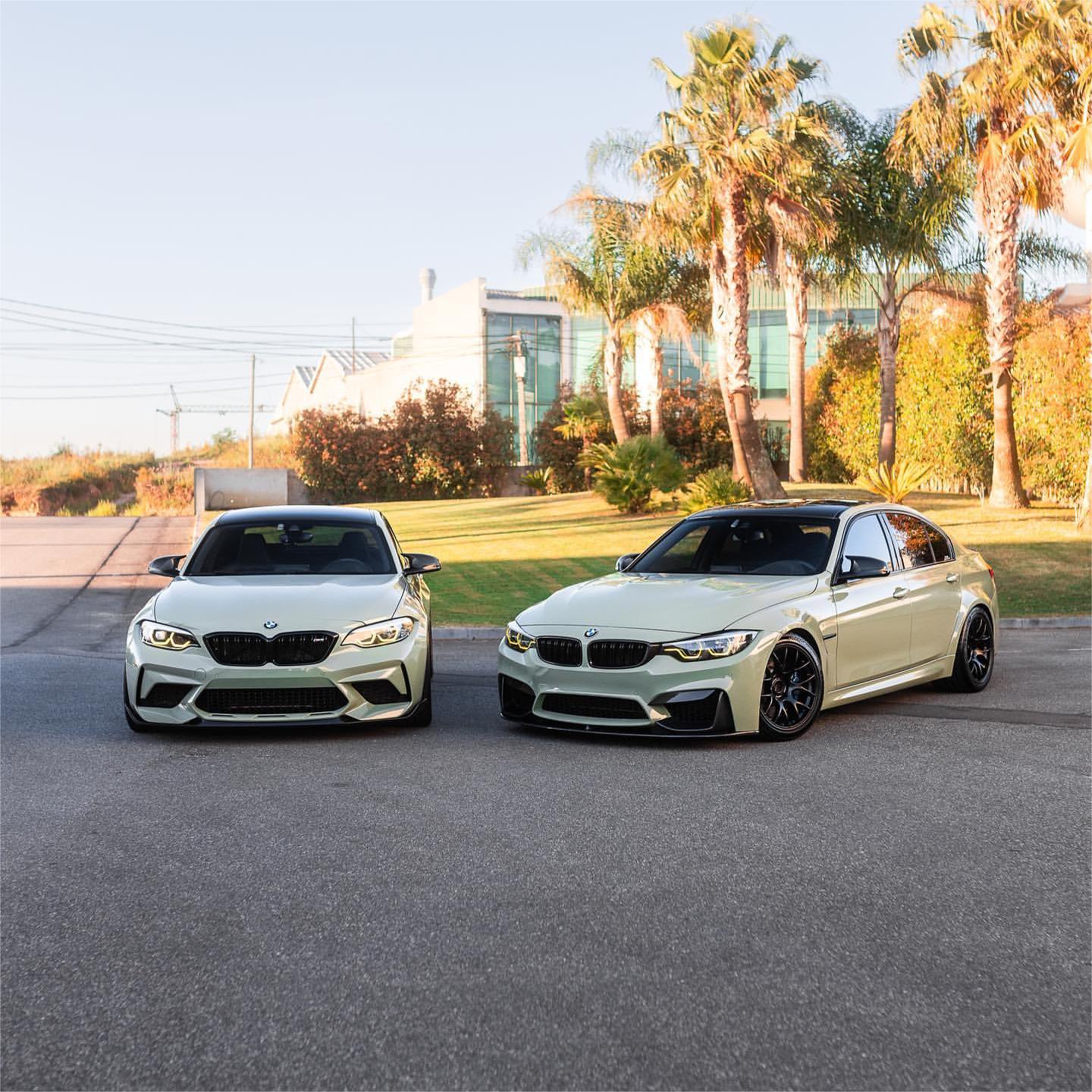 Gloss Light Khaki Green Car Vinyl Wrap product image 3 - Veloro gloss vinyl wrap