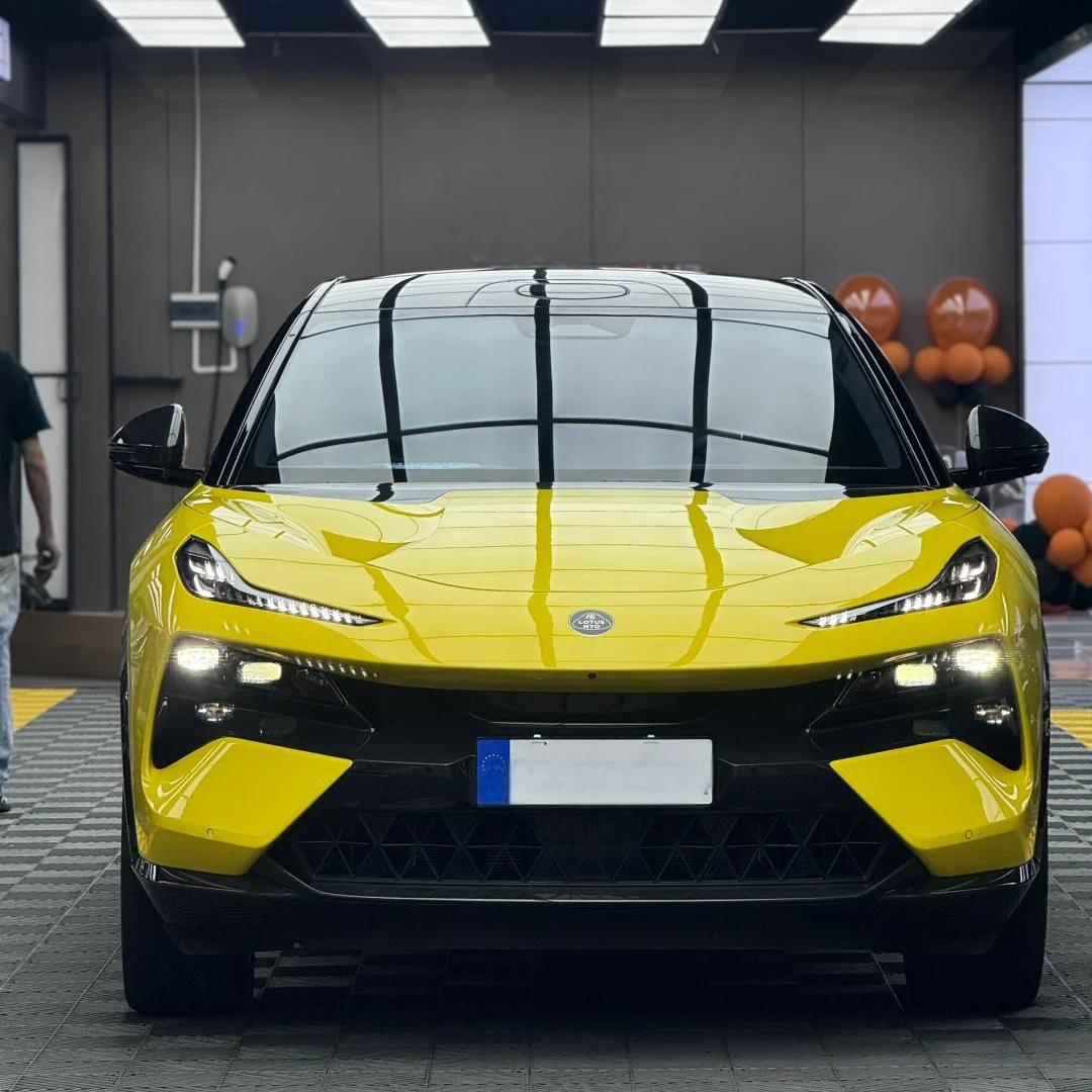 Gloss Maize Yellow Car Vinyl Wrap PET product image 4 - Veloro gloss vinyl wrap