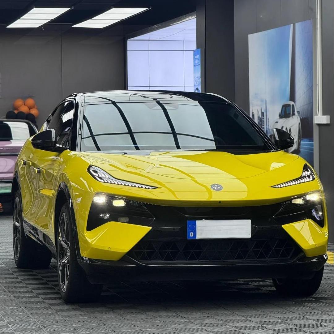 Gloss Maize Yellow Car Vinyl Wrap PET product image 5 - Veloro gloss vinyl wrap