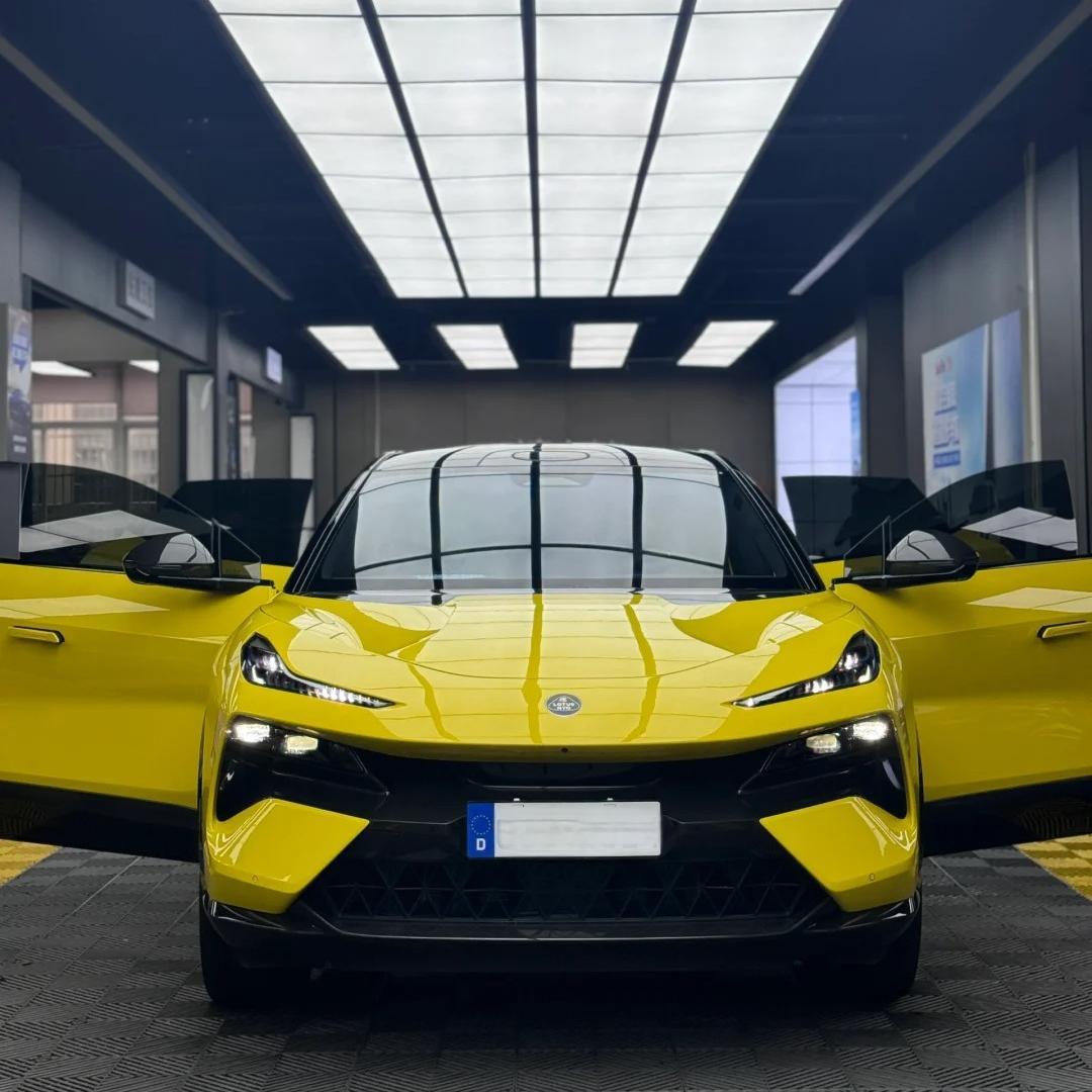 Gloss Maize Yellow Car Vinyl Wrap PET product image 2 - Veloro gloss vinyl wrap