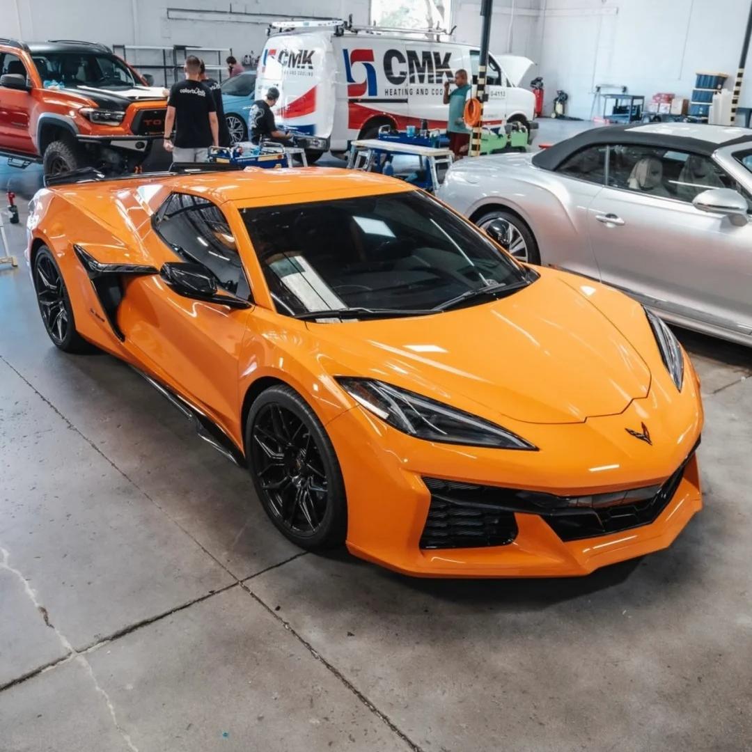 Gloss Mclaren Orange Car Vinyl Wrap PET product image 2 - Veloro gloss vinyl wrap