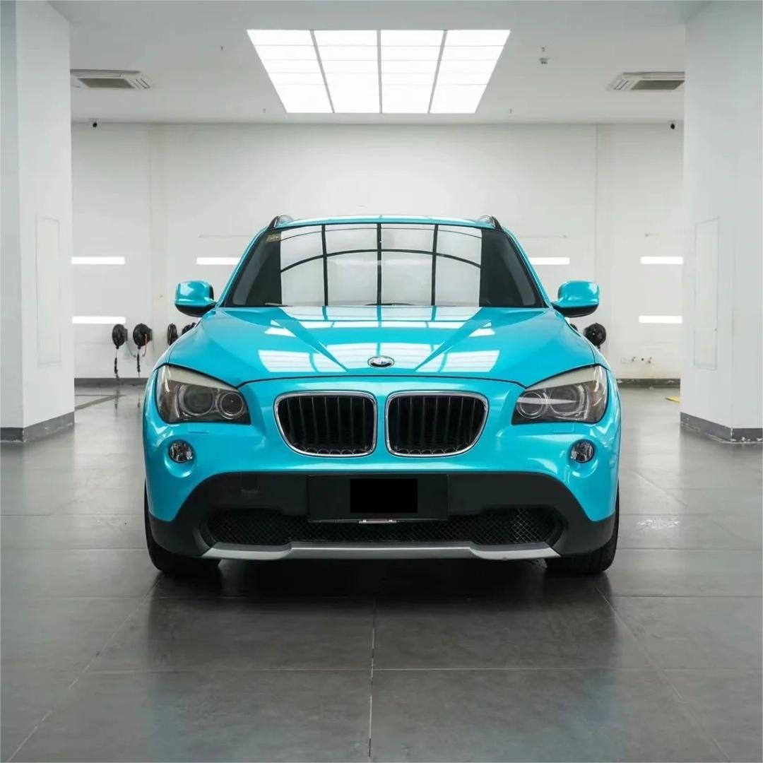 Gloss Metallic Ocean Blue Car Vinyl Wrap product image 3 - Veloro metallic vinyl wrap