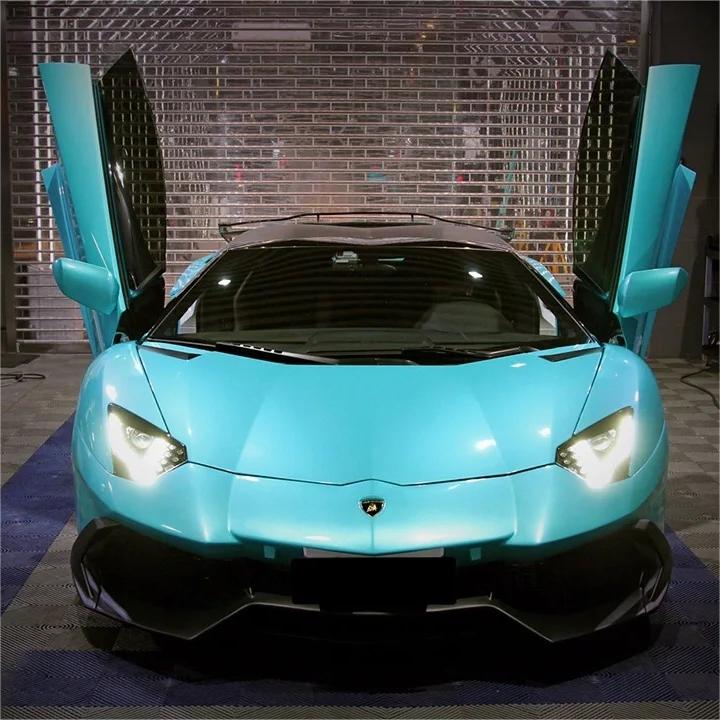 Gloss Metallic Ocean Blue Car Vinyl Wrap product image 6 - Veloro metallic vinyl wrap
