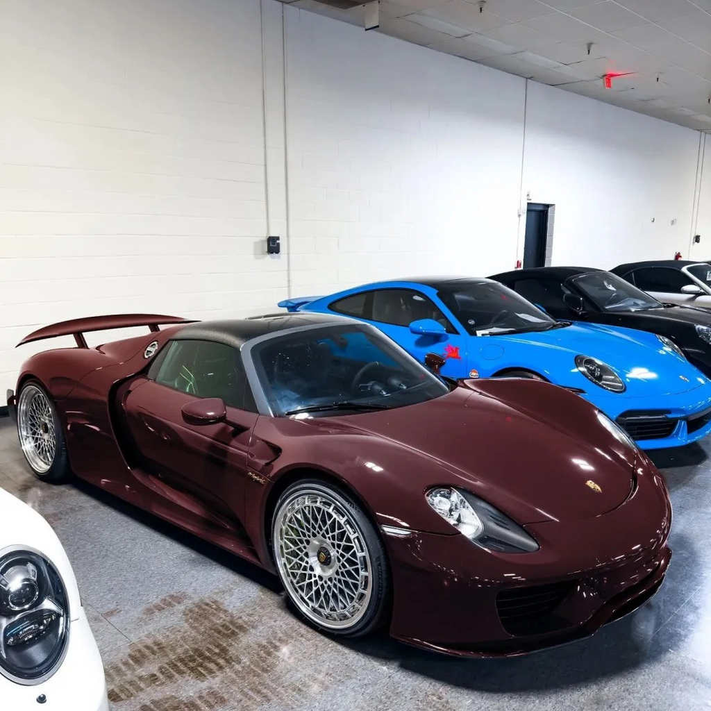 Gloss Metallic Ancora Red Car Vinyl Wrap PET product image 4 - Veloro metallic vinyl wrap