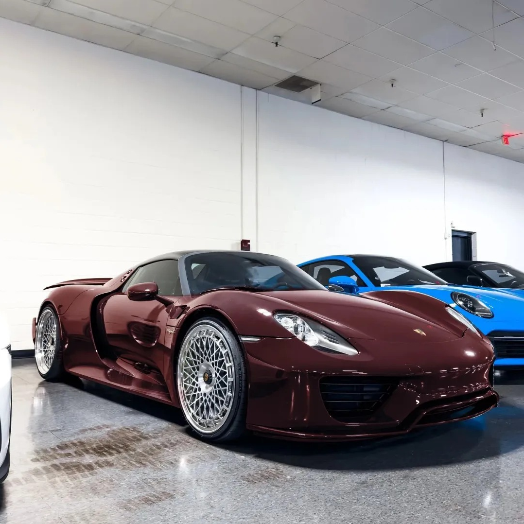 Gloss Metallic Ancora Red Car Vinyl Wrap PET product image 3 - Veloro metallic vinyl wrap