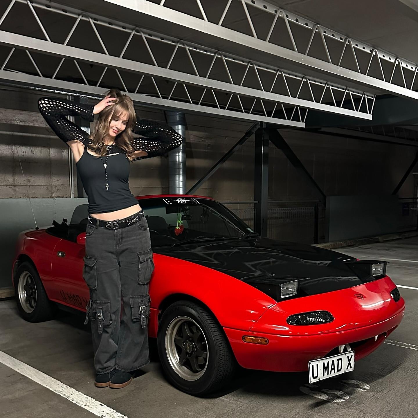 Gloss Metallic Black Diamond Car Vinyl Wrap Sale product image 6 - Veloro metallic vinyl wrap