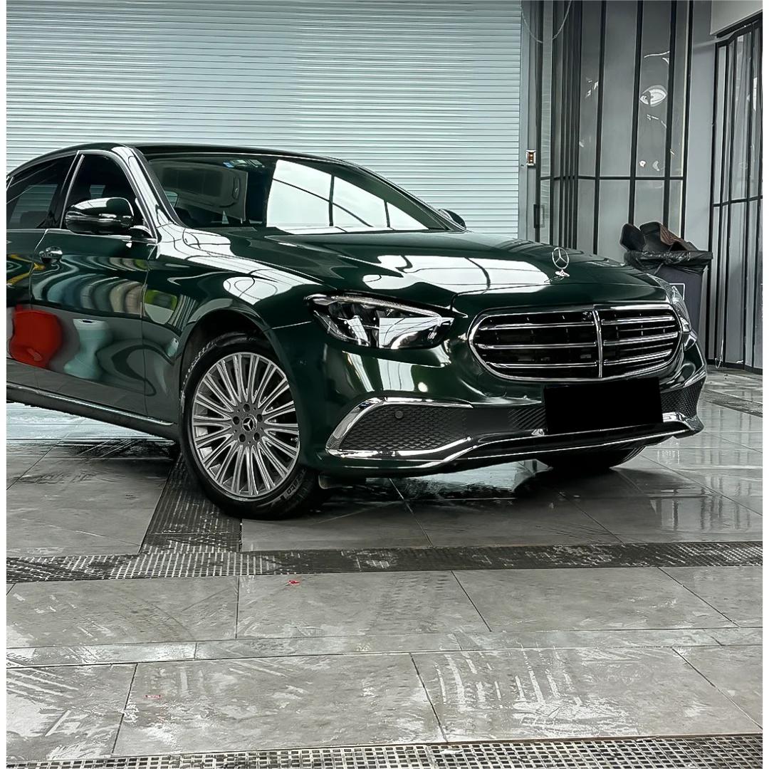 Gloss Metallic Blackish Green Car Vinyl Wrap product image 4 - Veloro metallic vinyl wrap
