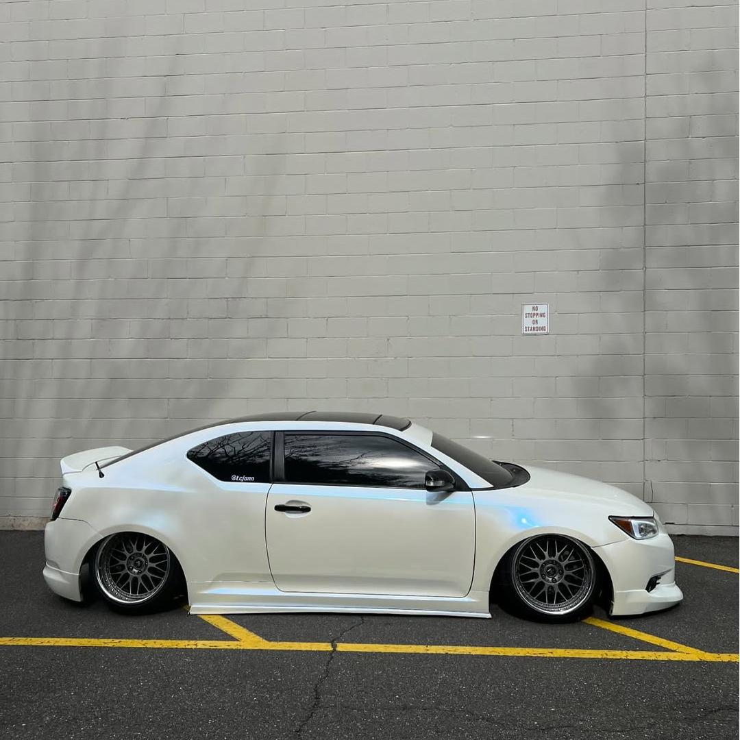 Gloss Metallic Chameleon Blue White Car Vinyl Wrap PET product image 8 - Veloro color shift vinyl wrap