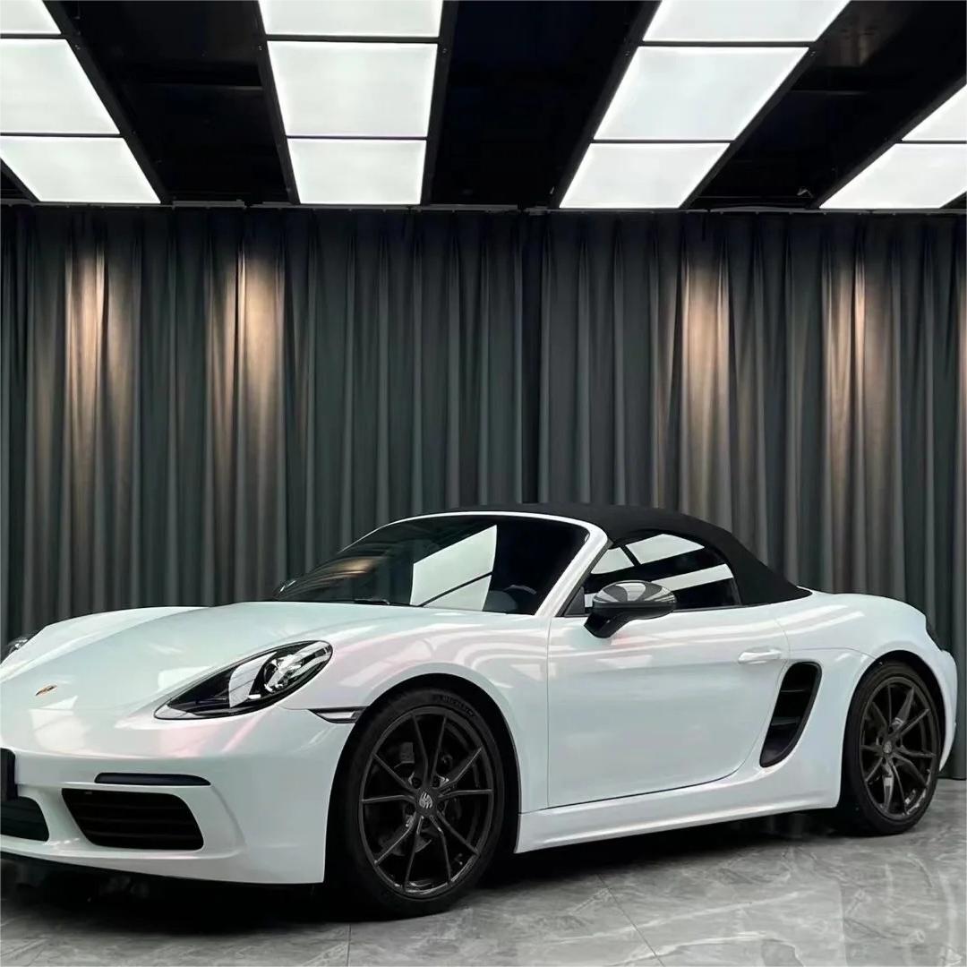 Gloss Metallic Chameleon Diamond Pink White Car Vinyl Wrap product image 5 - Veloro color shift vinyl wrap