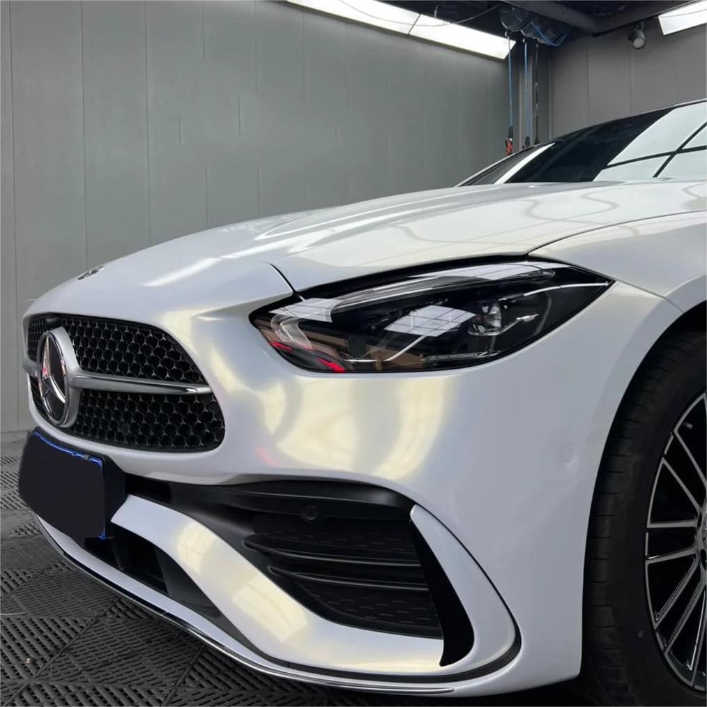 Gloss Metallic Chameleon Gold White Car Vinyl Wrap Audi PET product image 3 - Veloro color shift vinyl wrap