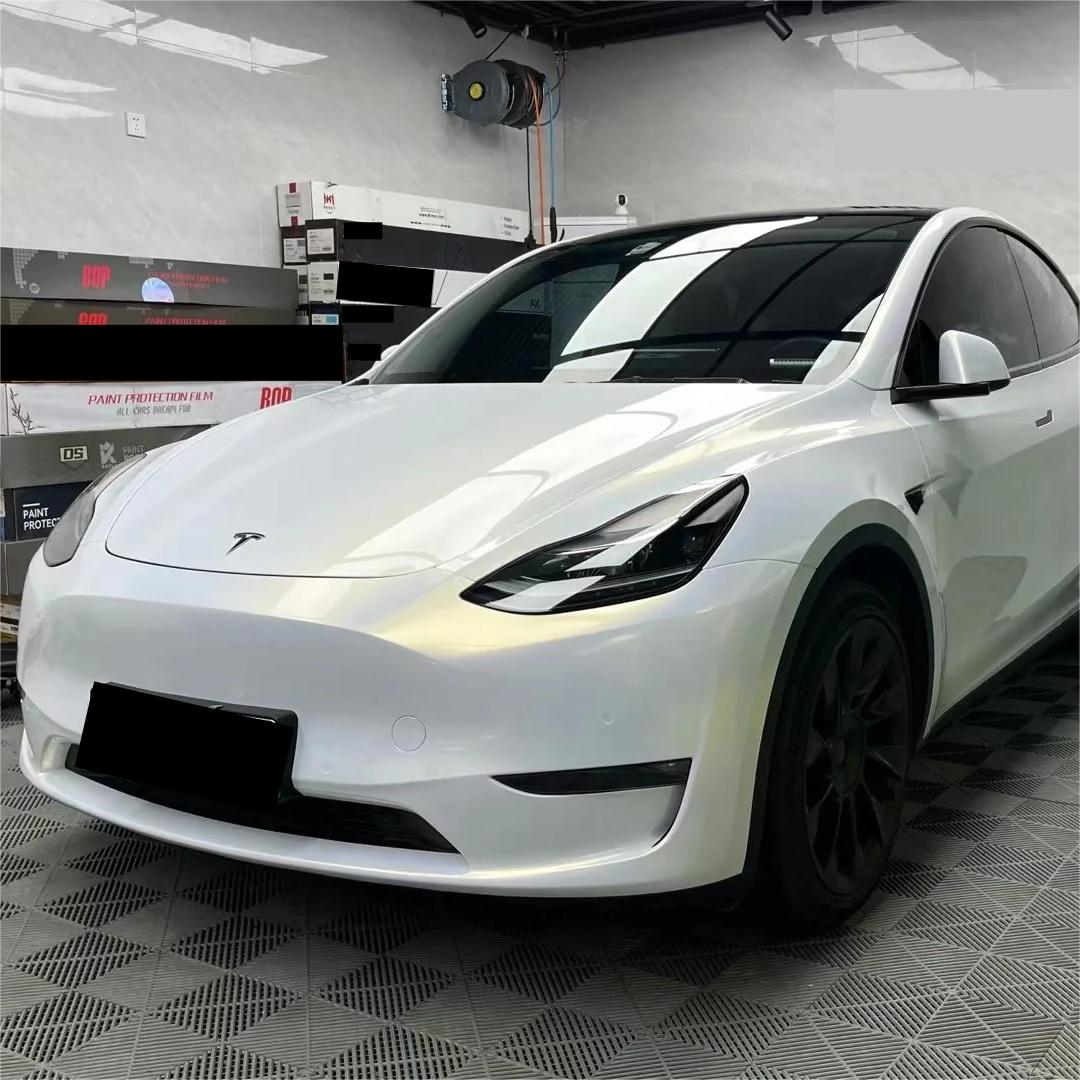 Gloss Metallic Chameleon Gold White Car Vinyl Wrap Audi PET product image 8 - Veloro color shift vinyl wrap