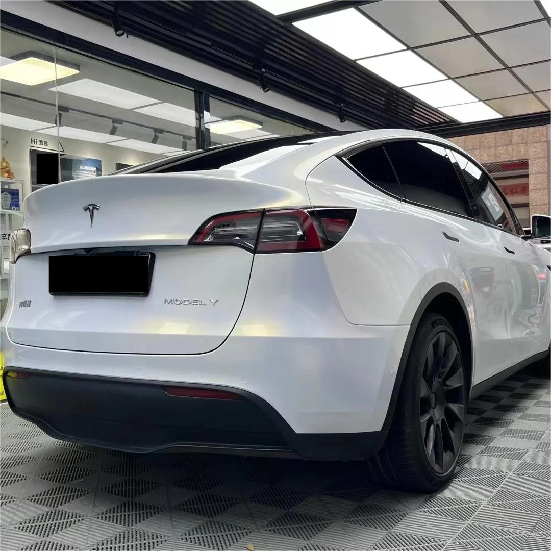 Gloss Metallic Chameleon Gold White Car Vinyl Wrap Audi PET product image 13 - Veloro color shift vinyl wrap