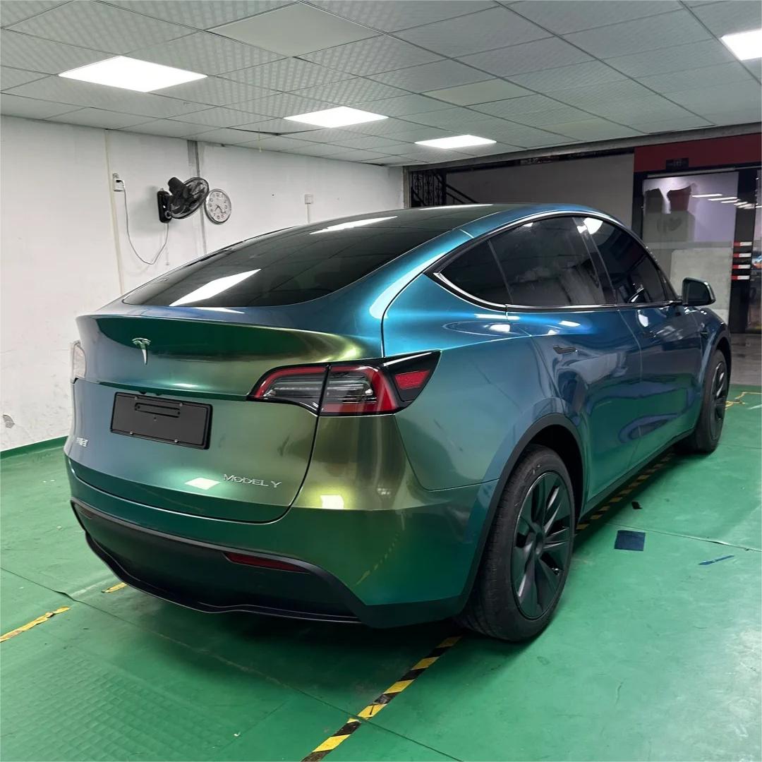 Gloss Metallic Chameleon Green Car Vinyl Wrap product image 5 - Veloro color shift vinyl wrap