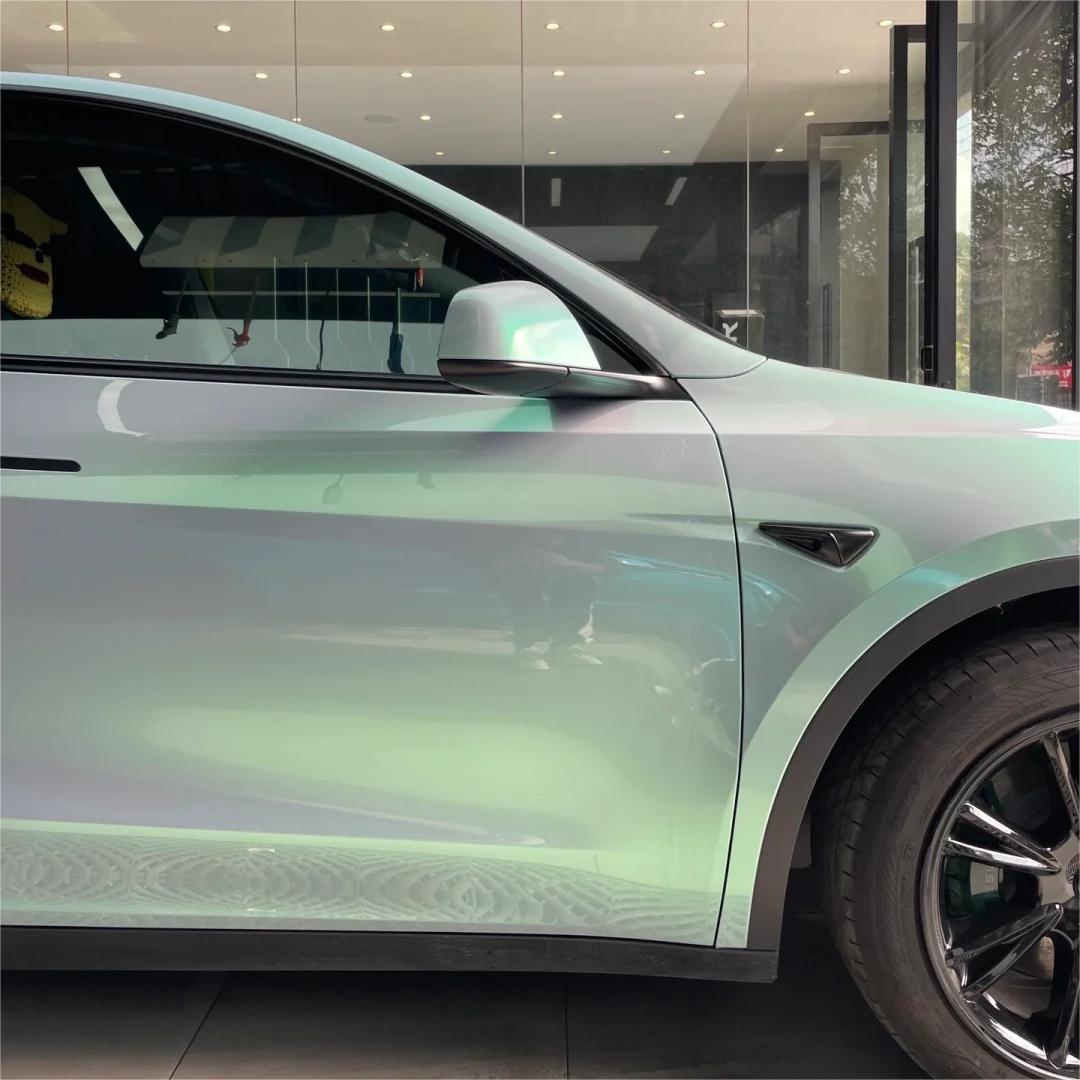 Gloss Metallic Chameleon Green Grey Car Vinyl Wrap product image 10 - Veloro color shift vinyl wrap