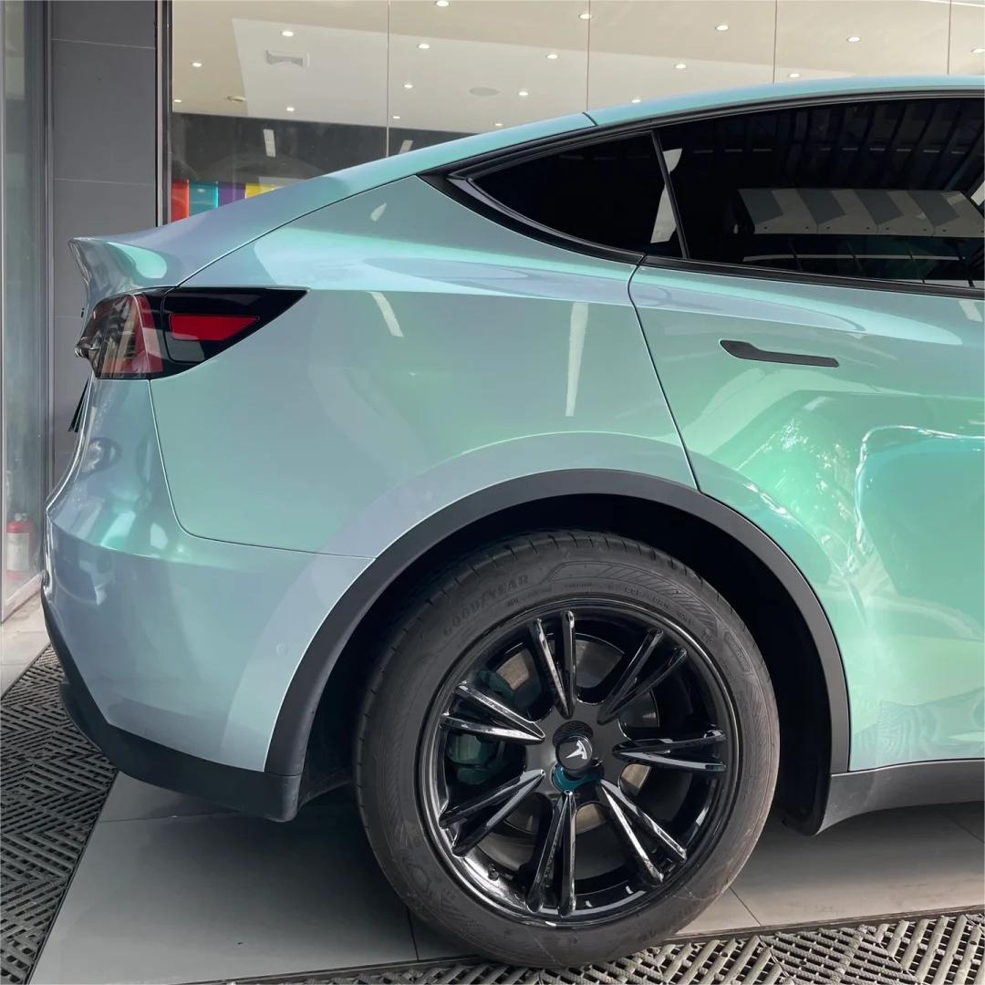 Gloss Metallic Chameleon Green Grey Car Vinyl Wrap product image 8 - Veloro color shift vinyl wrap