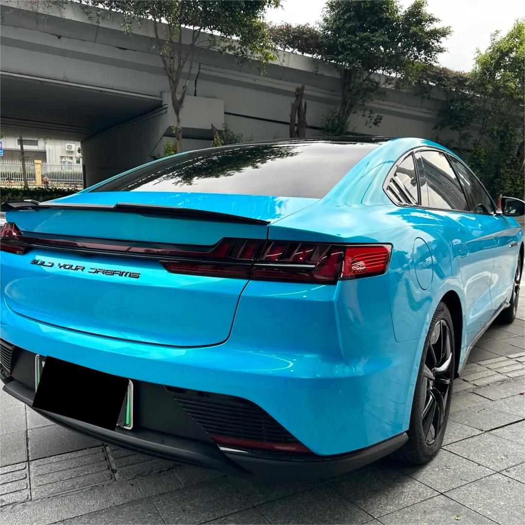 Gloss Metallic Chameleon Green Sky Blue Car Vinyl Wrap product image 4 - Veloro color shift vinyl wrap