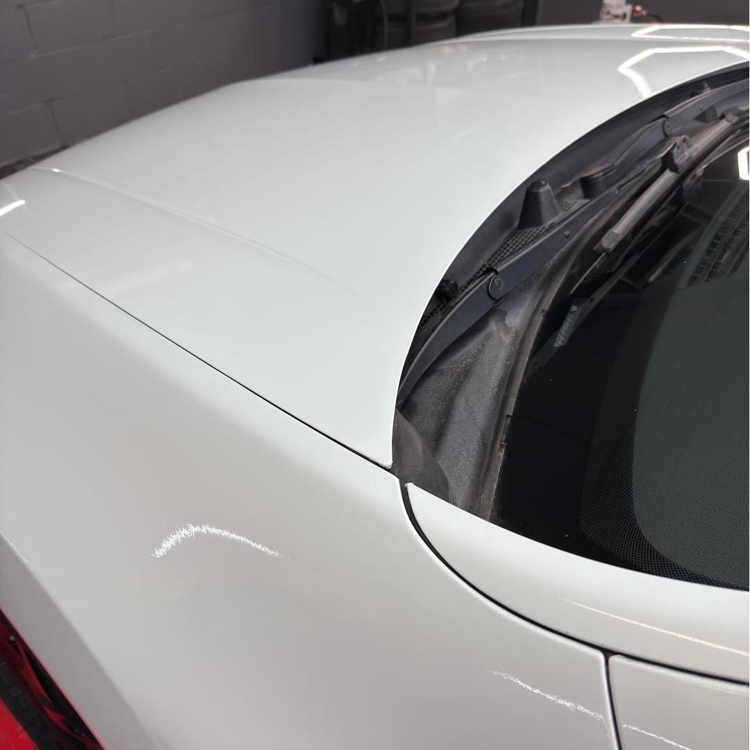 Gloss Metallic Chameleon Pearl Pink White Car Vinyl Wrap PET product image 9 - Veloro color shift vinyl wrap