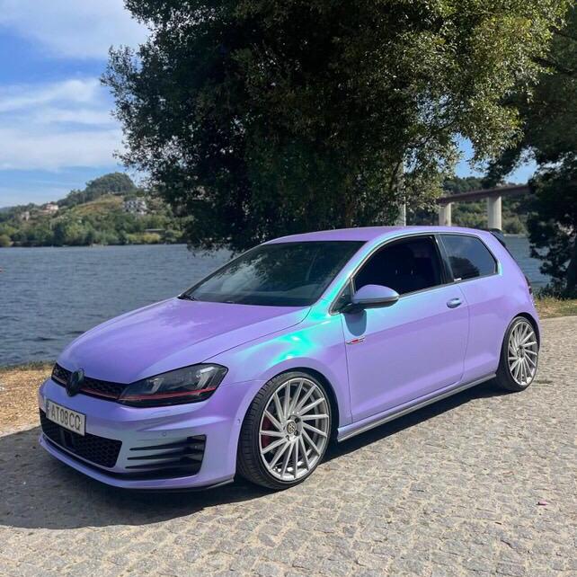 Gloss Metallic Chameleon Purple Green Car Vinyl Wrap product image 6 - Veloro color shift vinyl wrap