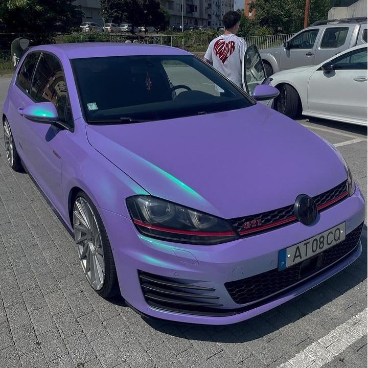 Gloss Metallic Chameleon Purple Green Car Vinyl Wrap product image 3 - Veloro color shift vinyl wrap