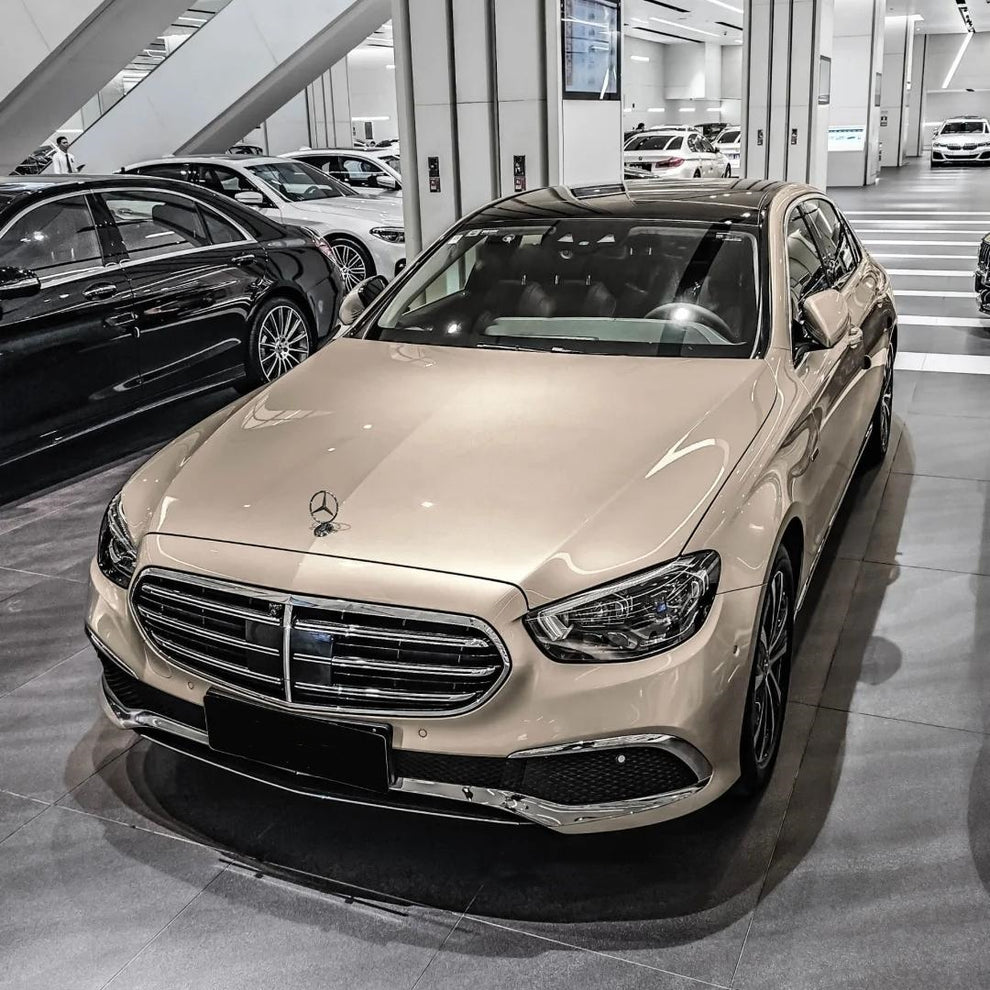 Gloss Metallic Champagne Gold Car Vinyl Wrap PET product image 3 - Veloro metallic vinyl wrap