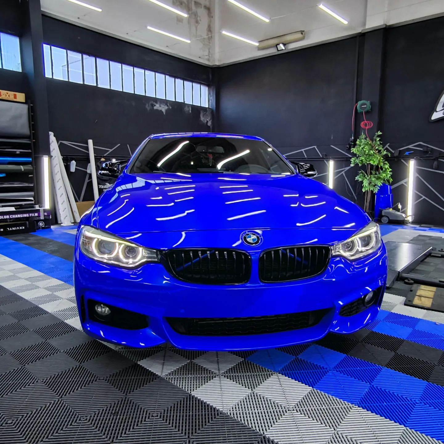 Gloss Metallic Deep Blue Car Vinyl Wrap PET product image 8 - Veloro metallic vinyl wrap