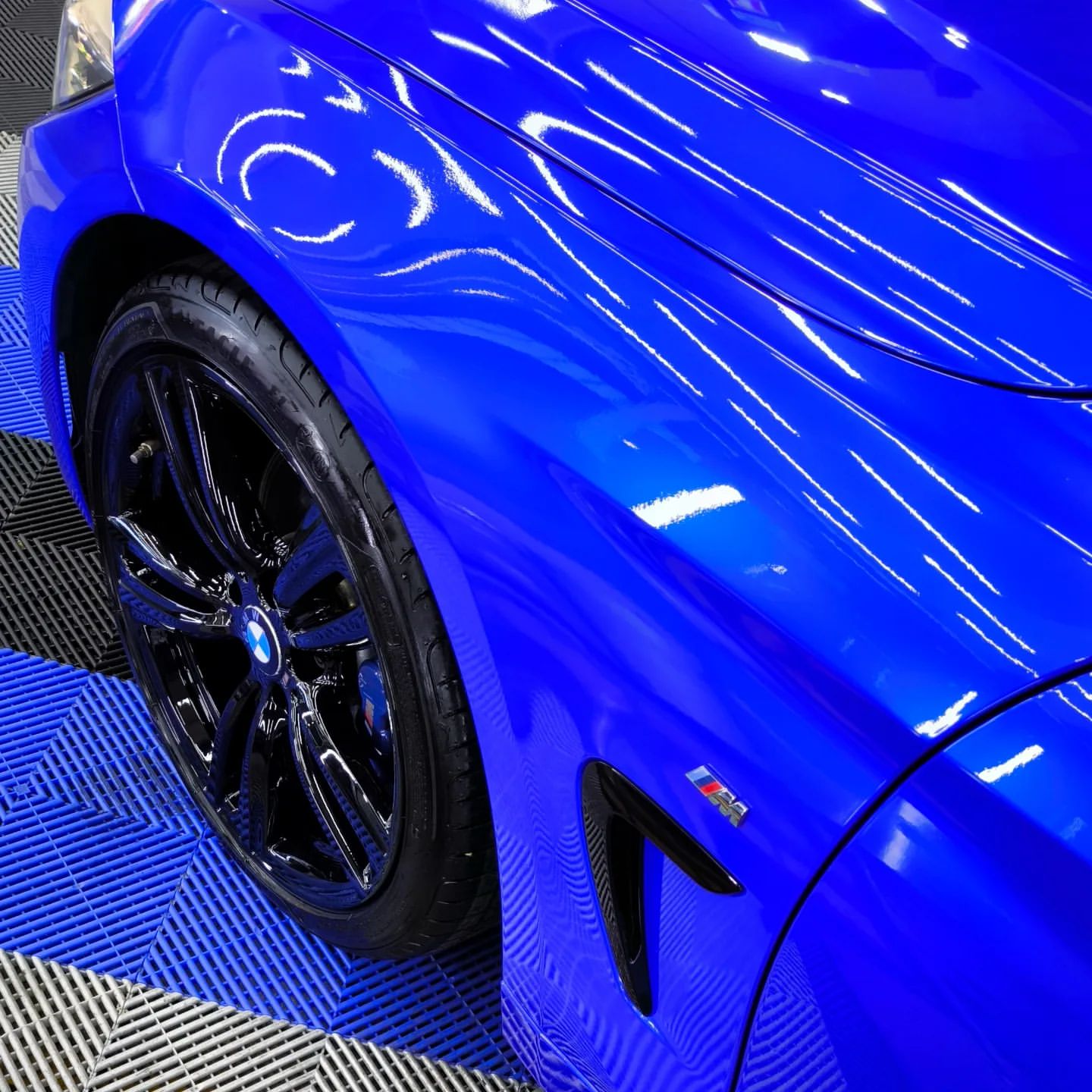 Gloss Metallic Deep Blue Car Vinyl Wrap PET product image 10 - Veloro metallic vinyl wrap