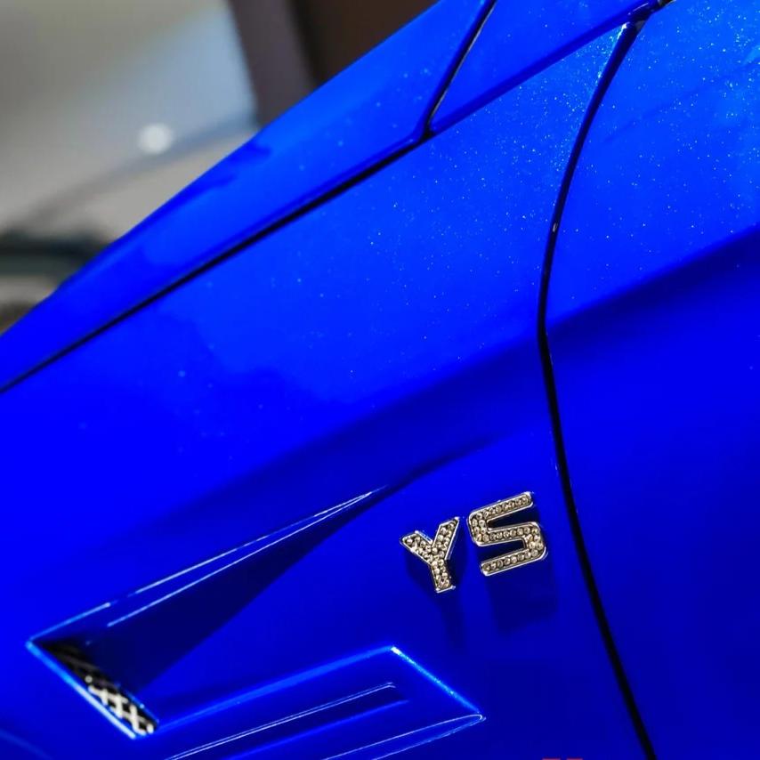 Gloss Metallic Diamond Blue Car Vinyl Wrap product image 6 - Veloro metallic vinyl wrap