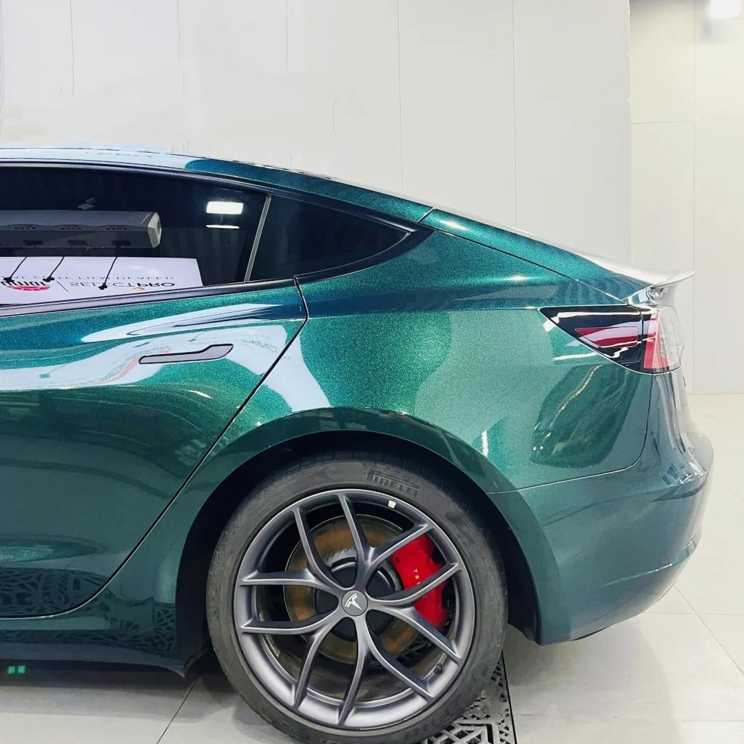 Gloss Metallic Diamond Emerald Green Car Vinyl Wrap product image 5 - Veloro metallic vinyl wrap
