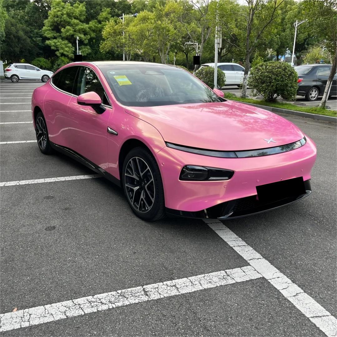 Gloss Metallic Diamond Gold Pink Car Vinyl Wrap product image 2 - Veloro metallic vinyl wrap