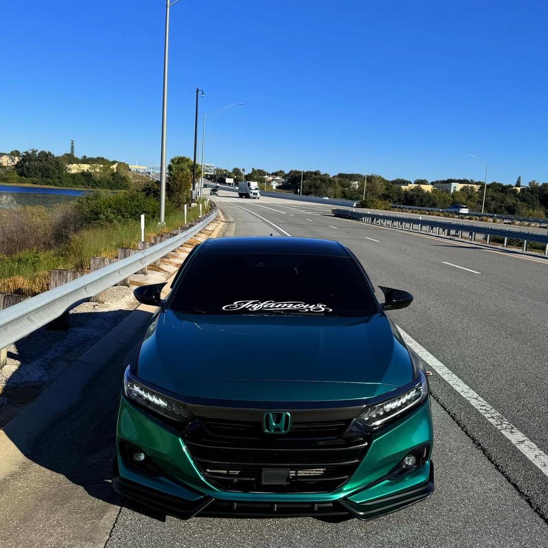 Gloss Metallic Emerald Green Car Wrap Vinyl PET product image 4 - Veloro metallic vinyl wrap