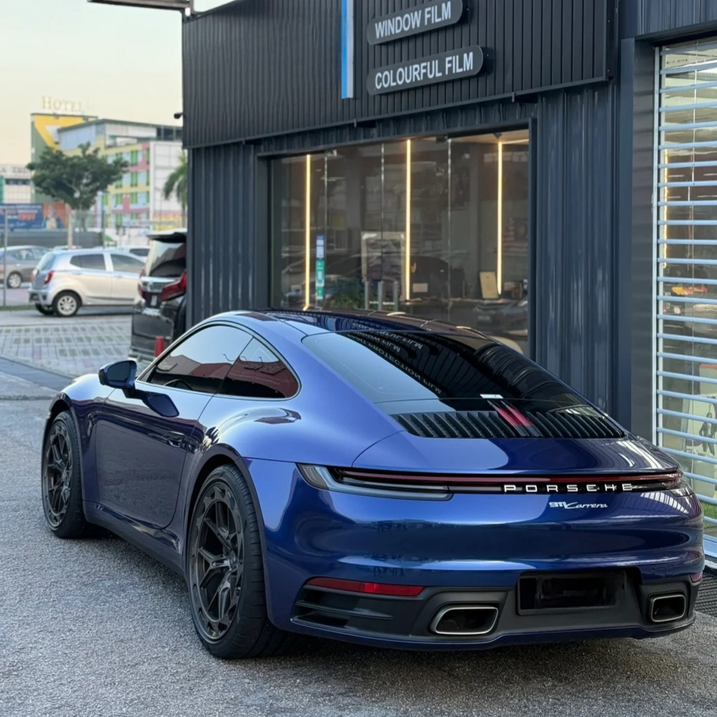 Gloss Metallic Gentian Blue Car Vinyl Wrap product image 4 - Veloro metallic vinyl wrap