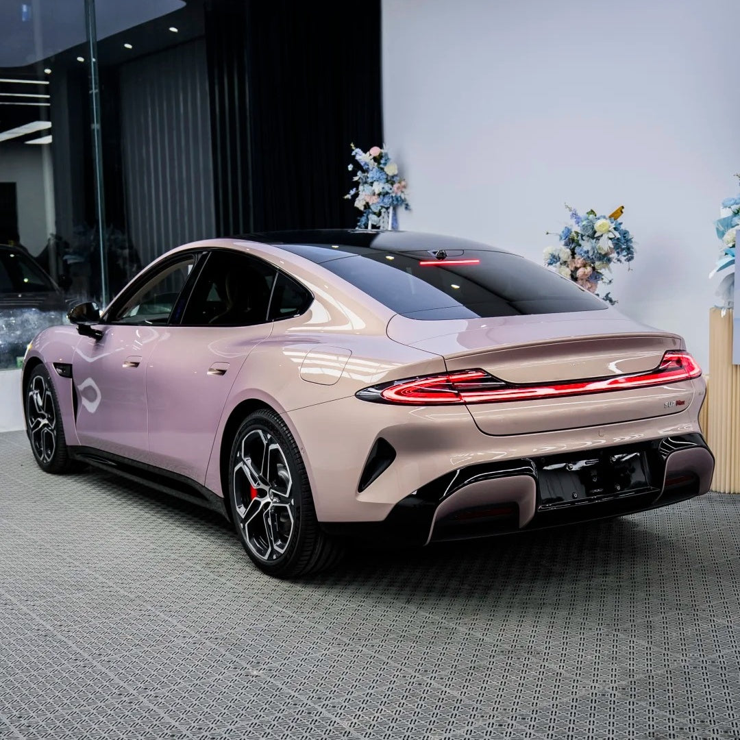 Gloss Metallic Gilded Rose Pink Car Vinyl Wrap PET product image 3 - Veloro metallic vinyl wrap